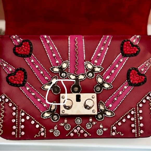 Valentino Garavani Heart Beaded Glam Lock Bag - Picture 14 of 15